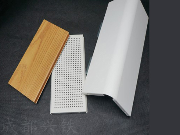 定制沖孔機(jī)房墻板，提升機(jī)房空間的差異化